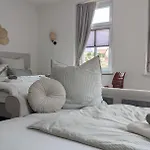 Apartamento Oberlausitz Glueck - Gemuetliche In Ruhiger Lage Mit Garten Und Kamin *